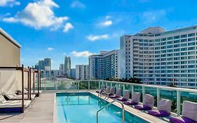Boutique Hotel Suite 1215 West Avenue